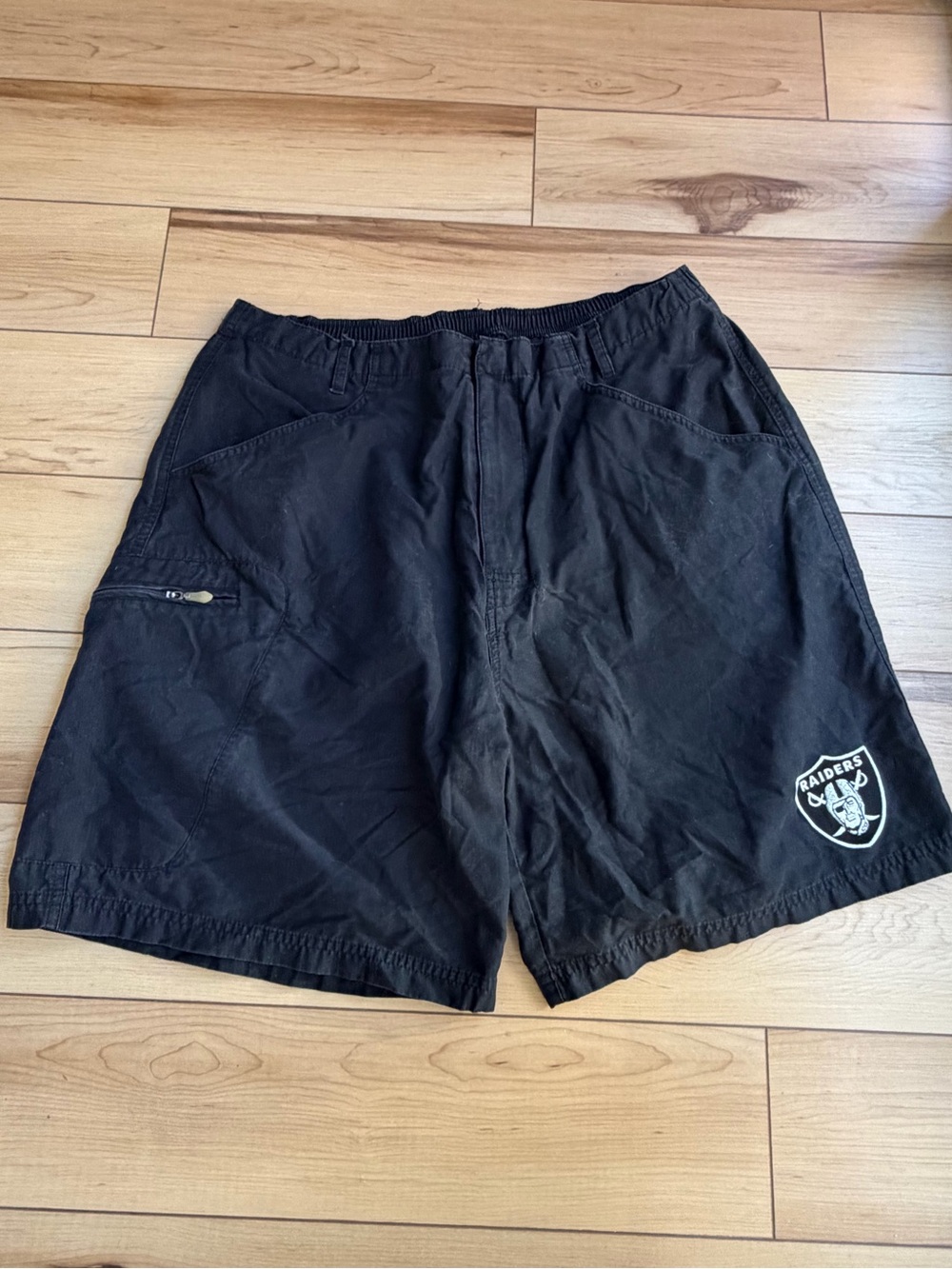 Men’s Raiders Football Reebok Vintage NFL Shorts Size XL
